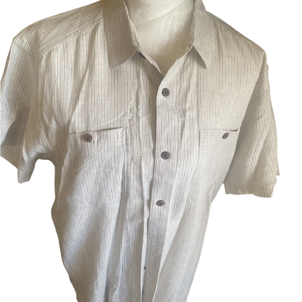Patagonia Men’s short sleeve plaid button up‎ shirt. Size Lg pit 25”L30”